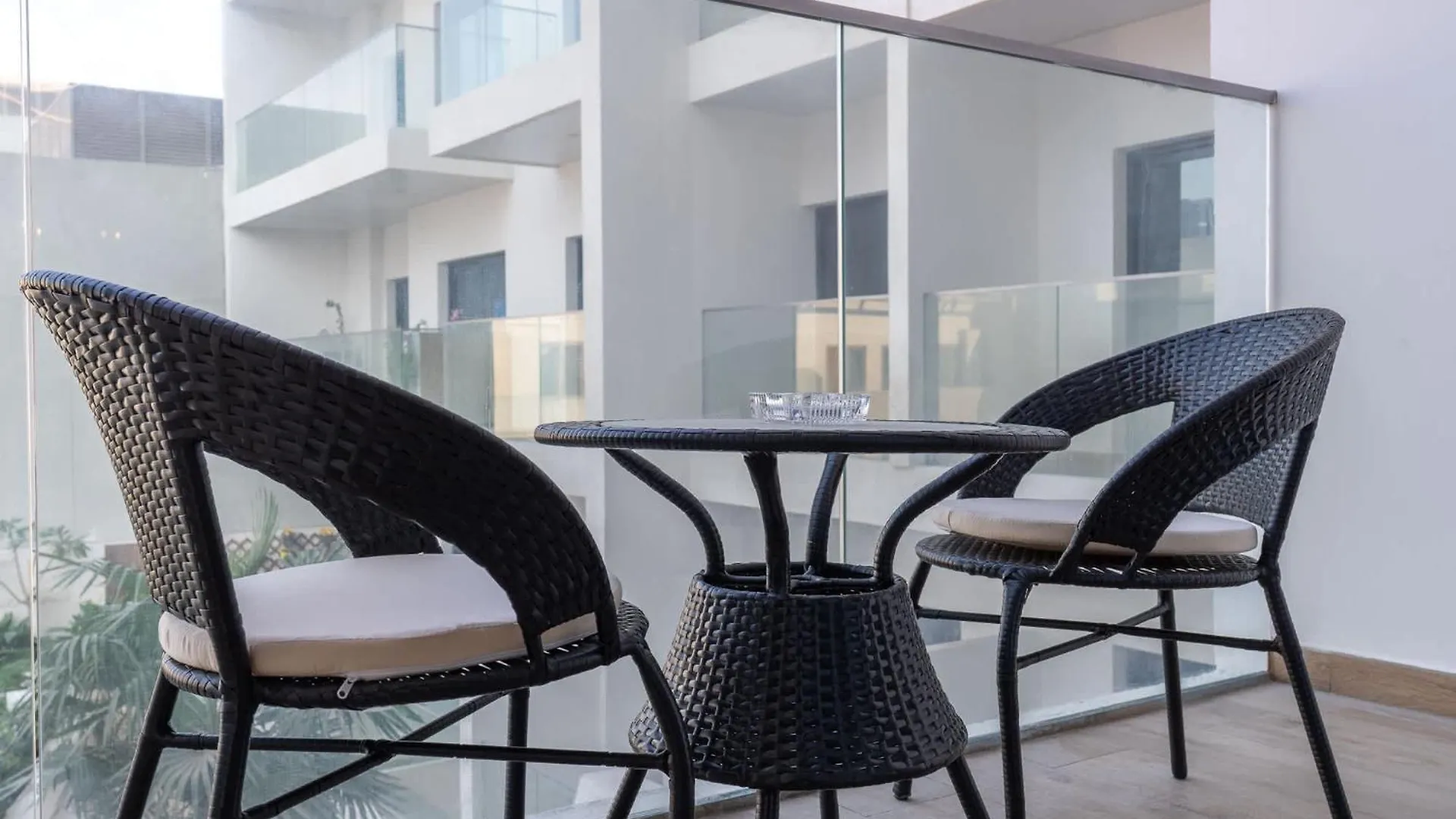 Bright & Airy Studio Perfect For 2 In Jvc Dubai Appartamento