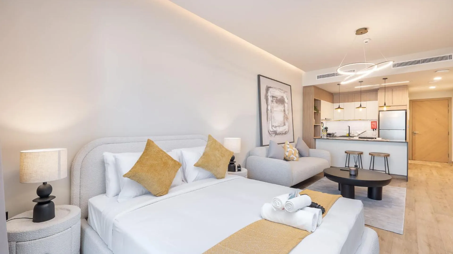 Bright & Airy Studio Perfect For 2 In Jvc Dubai United Arab Emirates